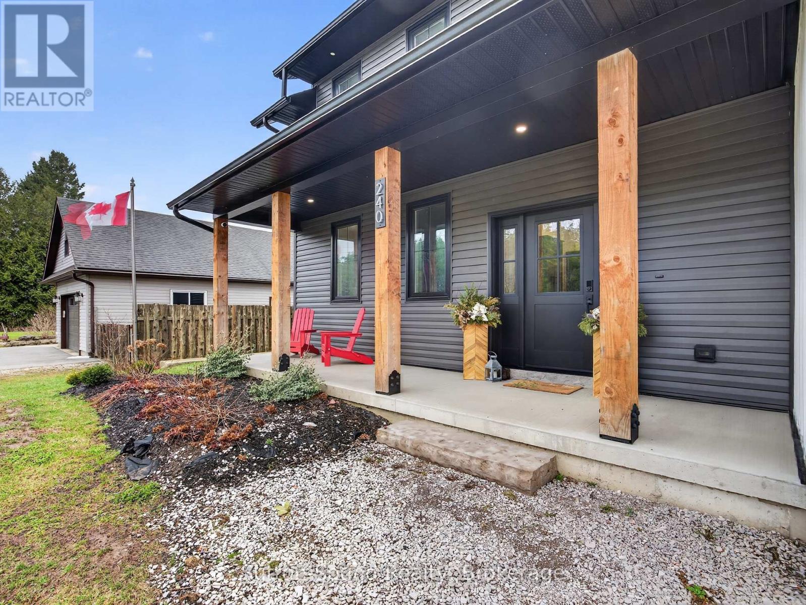 240 Bruce Street, South Bruce Peninsula, Ontario  N0H 1P0 - Photo 3 - X13010916