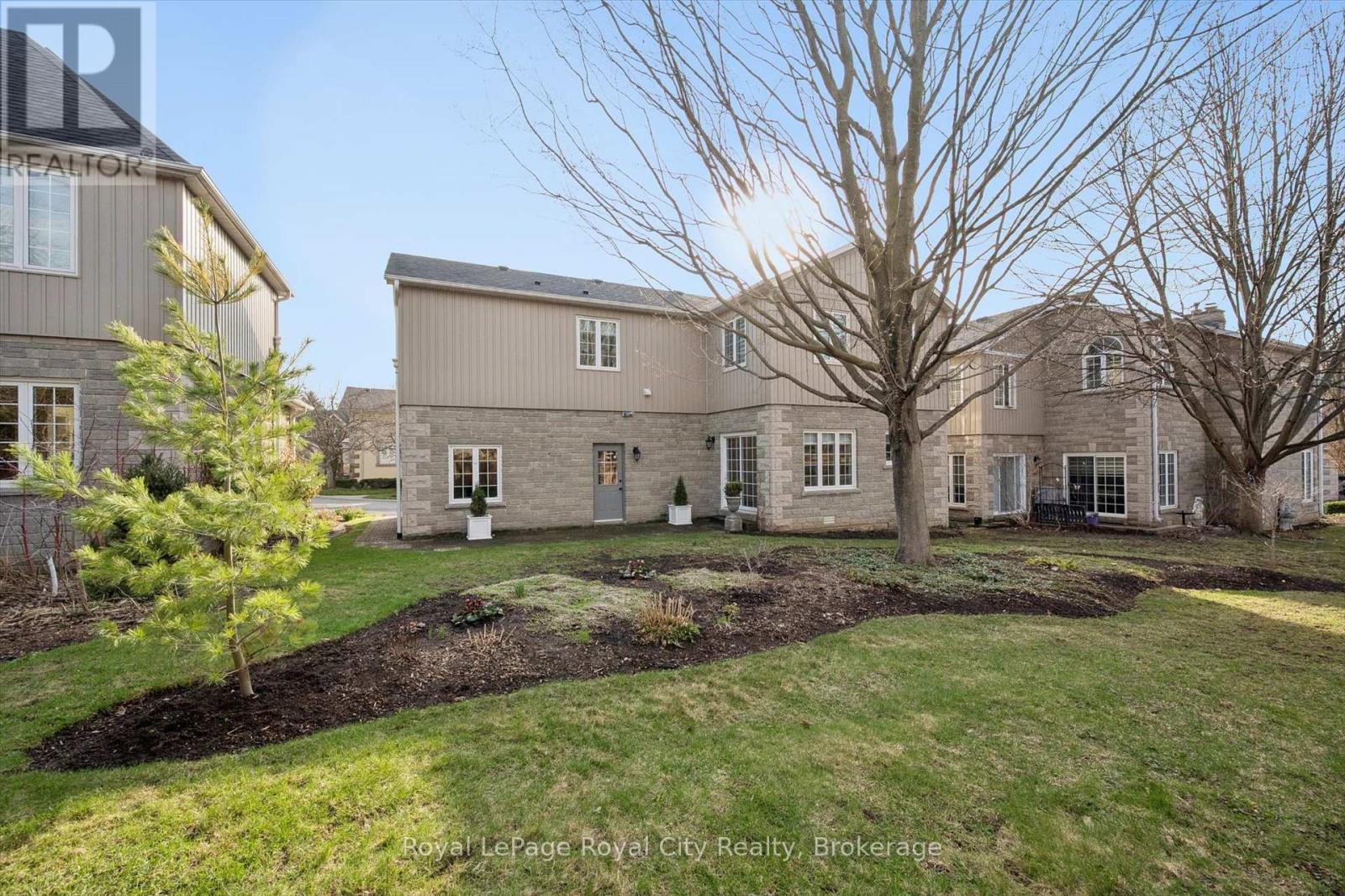 11 - 25 Manor Park Crescent, Guelph, Ontario  N1G 1A2 - Photo 32 - X13010918