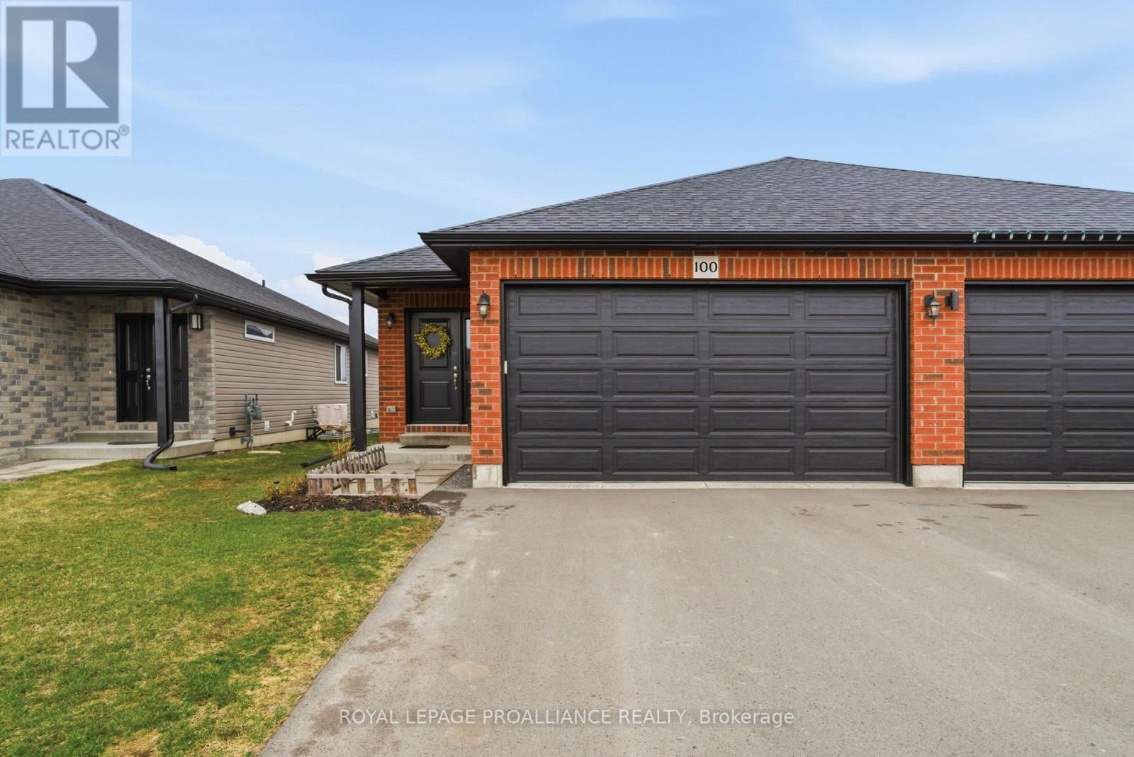 100 Dewal Place, Belleville, Ontario  K8P 0H2 - Photo 1 - X13010824