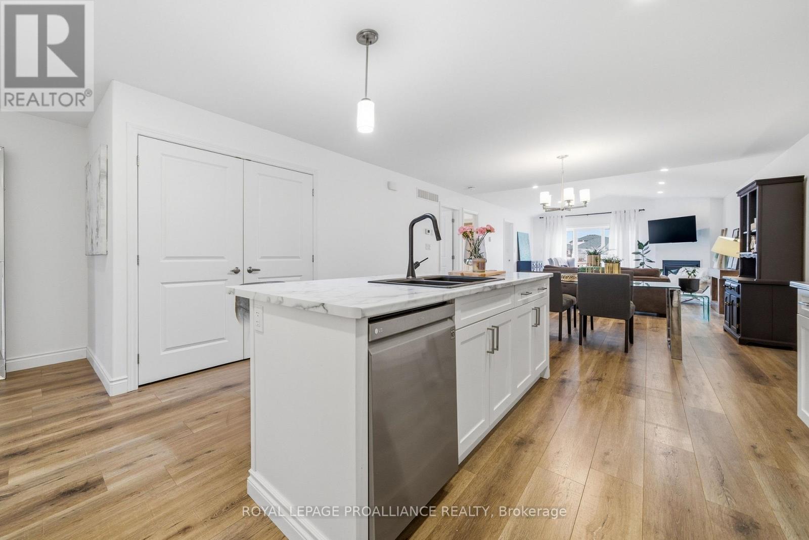 100 Dewal Place, Belleville, Ontario  K8P 0H2 - Photo 9 - X13010824