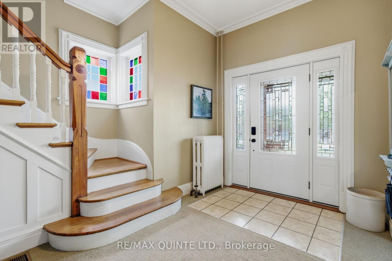 42 Queen Street, Belleville, Ontario  K8N 1T5 - Photo 3 - X13010880