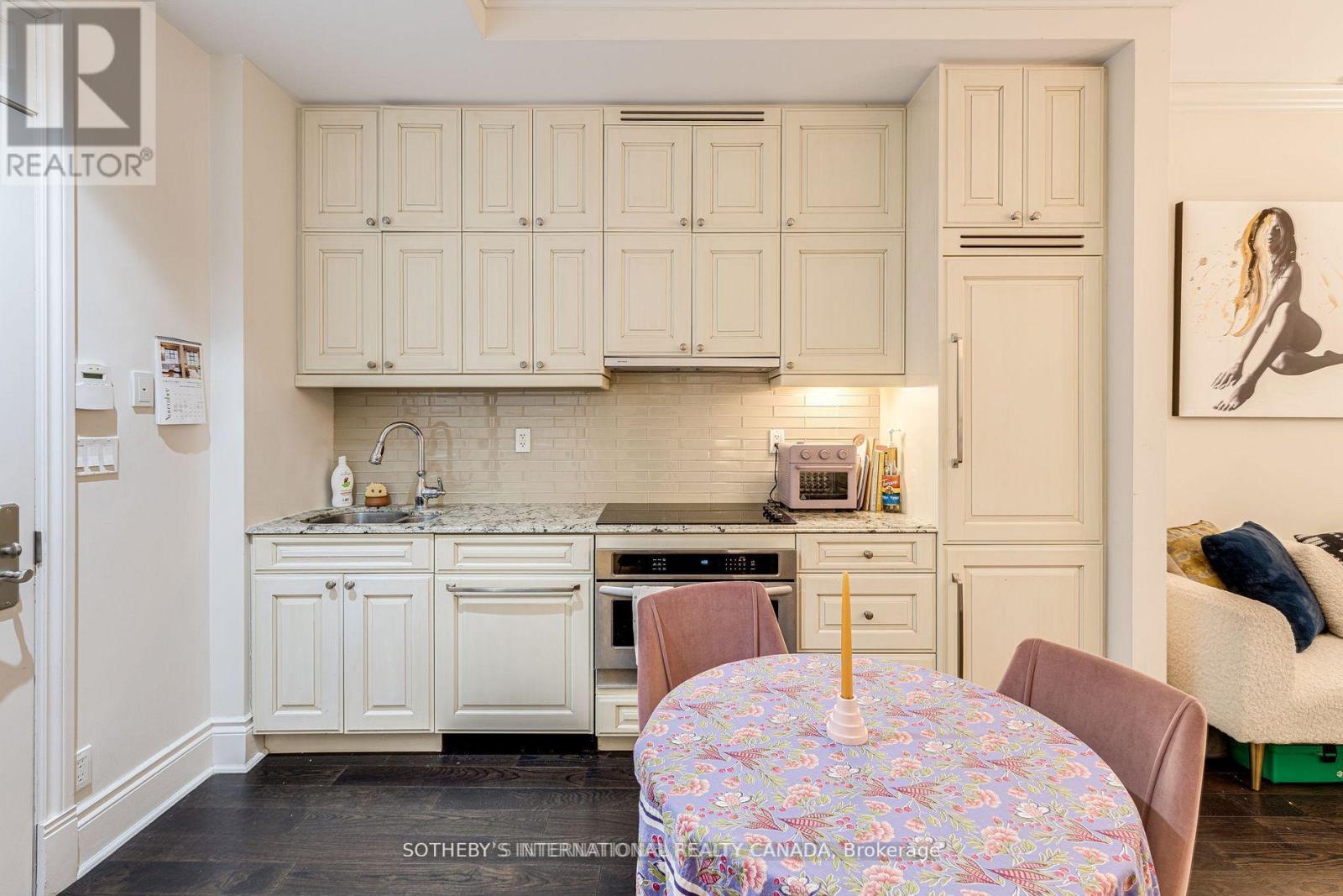 325 - 22 Leader Lane, Toronto, Ontario  M5E 0B2 - Photo 10 - C13010872