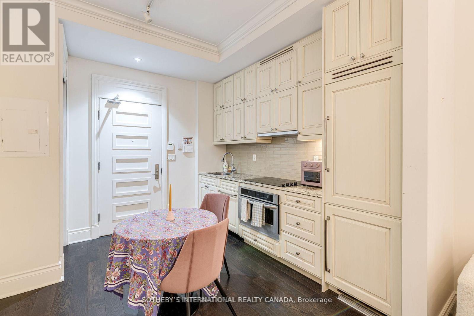 325 - 22 Leader Lane, Toronto, Ontario  M5E 0B2 - Photo 13 - C13010872