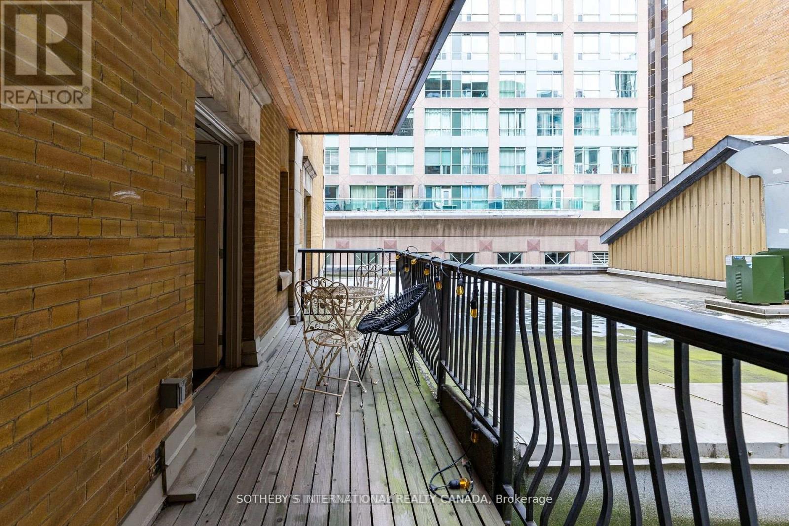 325 - 22 Leader Lane, Toronto, Ontario  M5E 0B2 - Photo 25 - C13010872