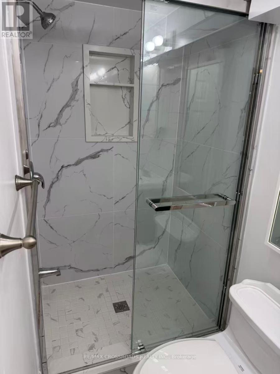 Bsmt - 16 Crosland Drive, Toronto, Ontario  M1R 4M8 - Photo 8 - E12938658