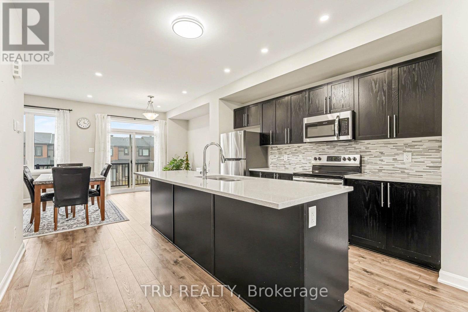 1119 Speedvale Court, Ottawa, Ontario  K2T 0P5 - Photo 14 - X13010846