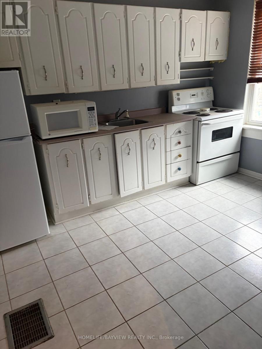 2nd & 3rd Floors - 78 Woodycrest Avenue, Toronto, Ontario M4J 3A7 - Photo 2 - E13010858