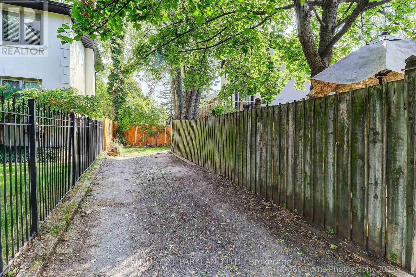 30 Glen Echo Road, Toronto, Ontario  M4N 2E1 - Photo 38 - C12702998