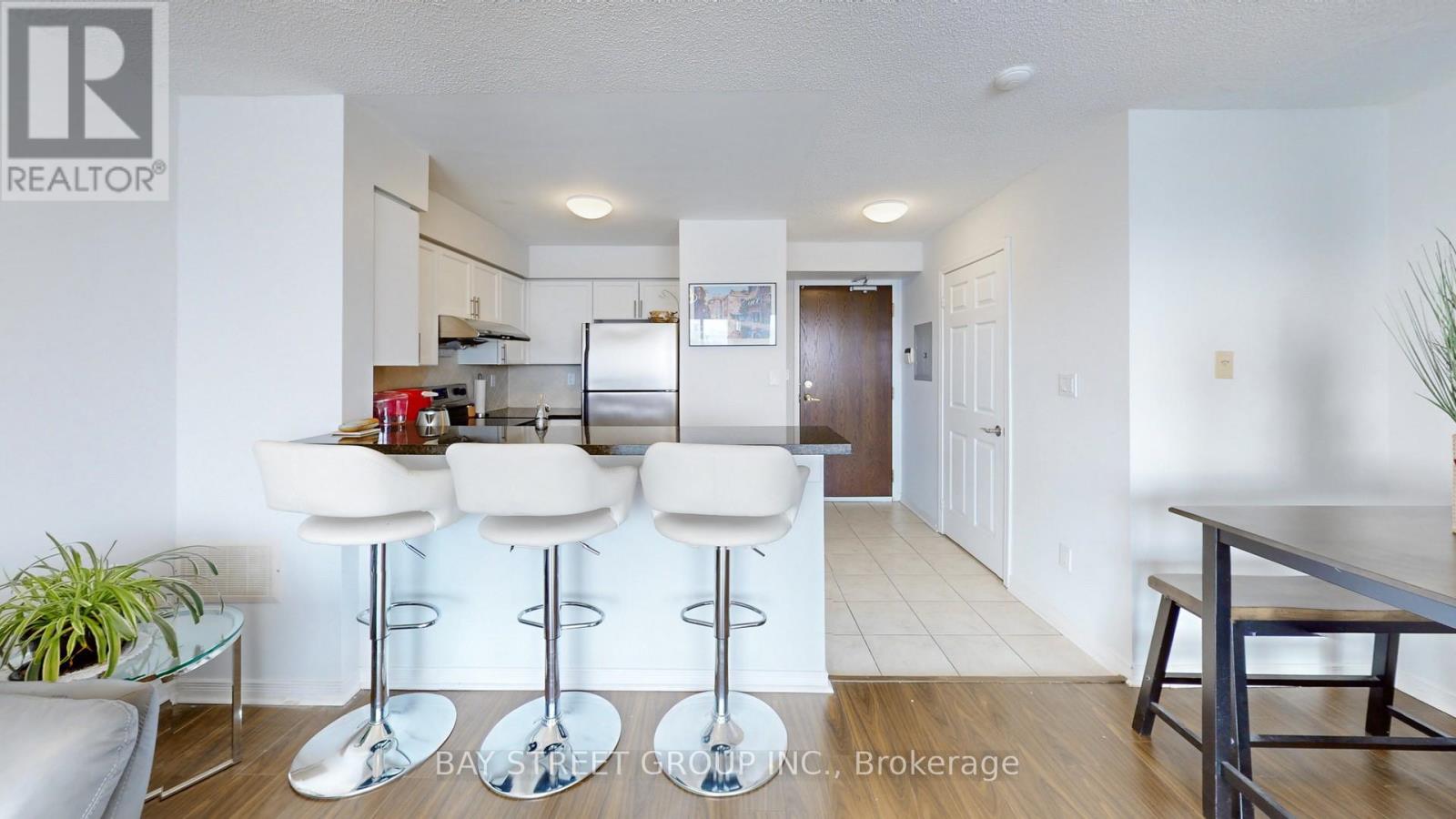 Lph19 - 39 Oneida Crescent, Richmond Hill, Ontario  L4B 4T9 - Photo 11 - N13010906