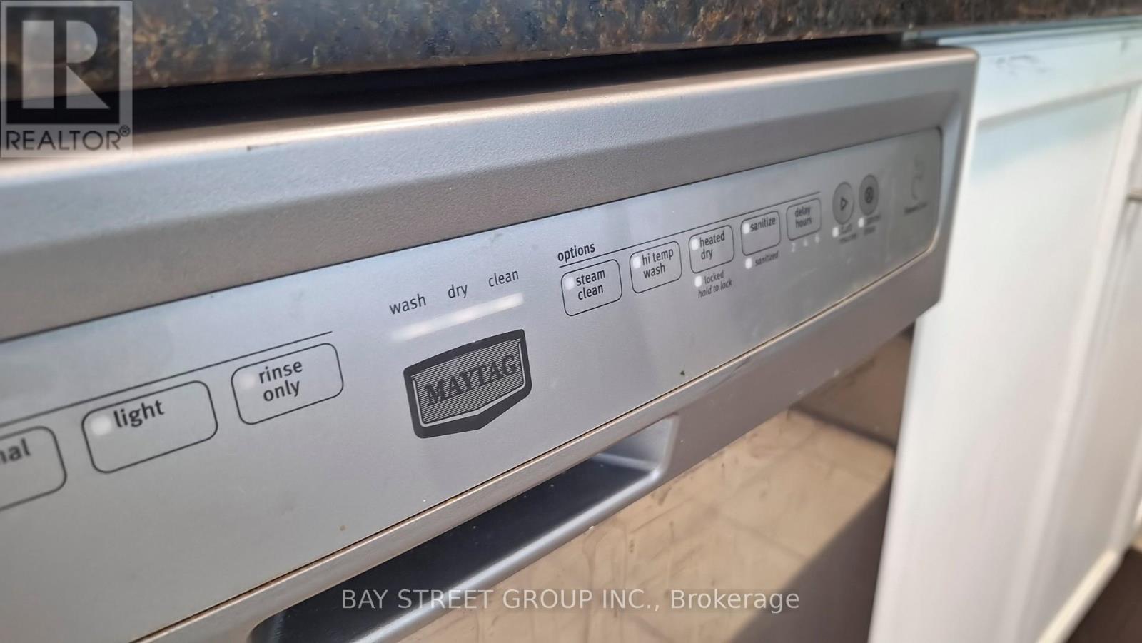 Lph19 - 39 Oneida Crescent, Richmond Hill, Ontario  L4B 4T9 - Photo 17 - N13010906