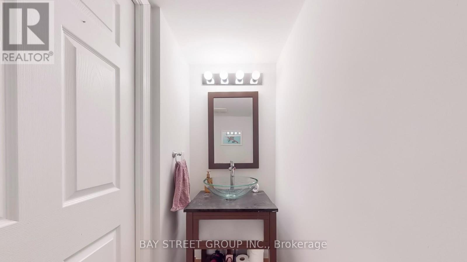 Lph19 - 39 Oneida Crescent, Richmond Hill, Ontario  L4B 4T9 - Photo 18 - N13010906