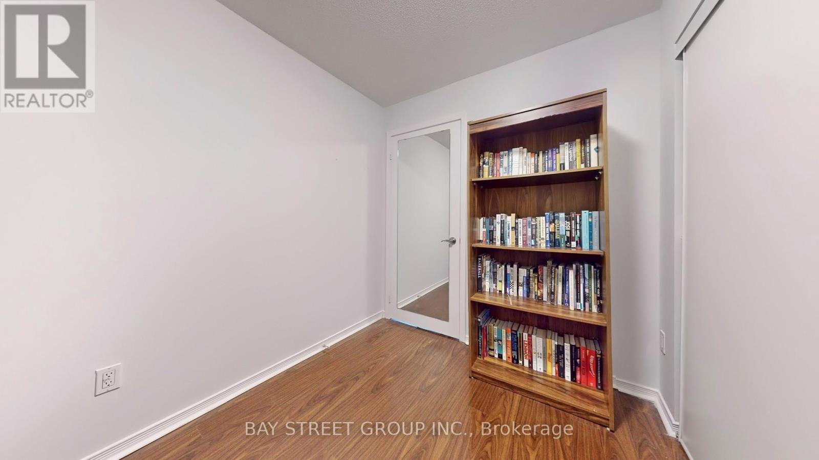 Lph19 - 39 Oneida Crescent, Richmond Hill, Ontario  L4B 4T9 - Photo 26 - N13010906