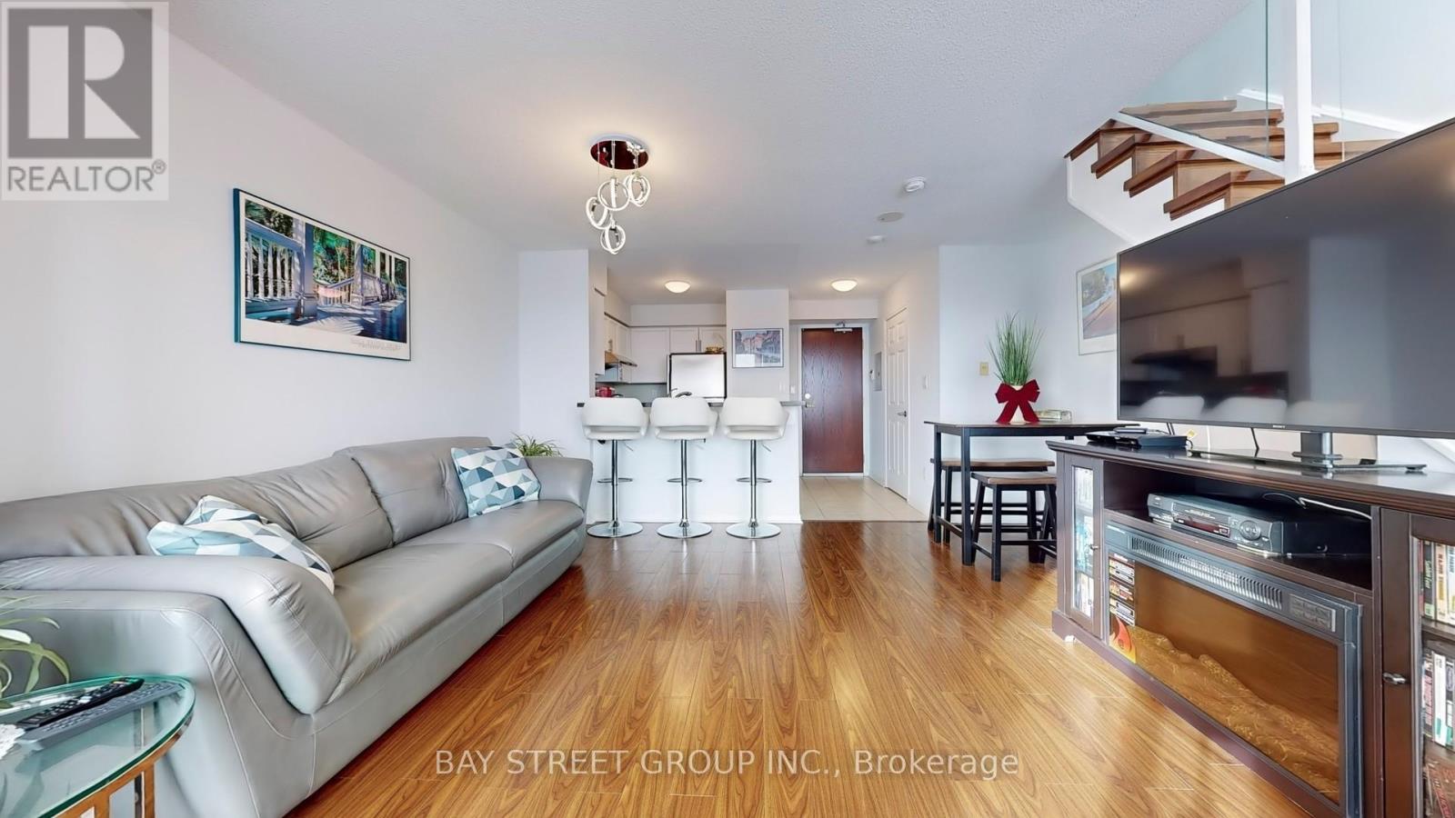 Lph19 - 39 Oneida Crescent, Richmond Hill, Ontario  L4B 4T9 - Photo 8 - N13010906