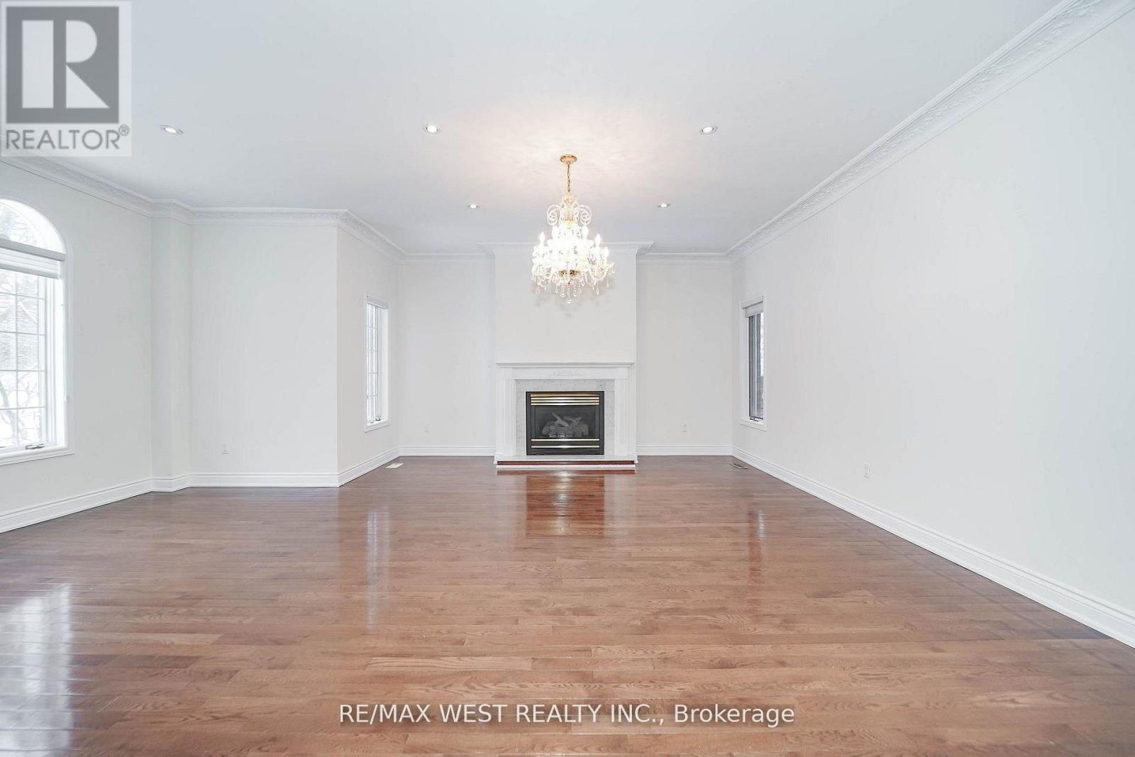 81 Woodview Drive, Pickering, Ontario  L1V 1L1 - Photo 12 - E13007092