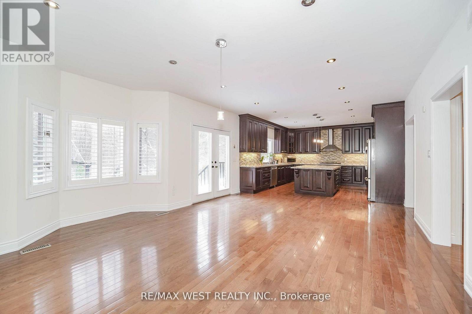 81 Woodview Drive, Pickering, Ontario  L1V 1L1 - Photo 20 - E13007092