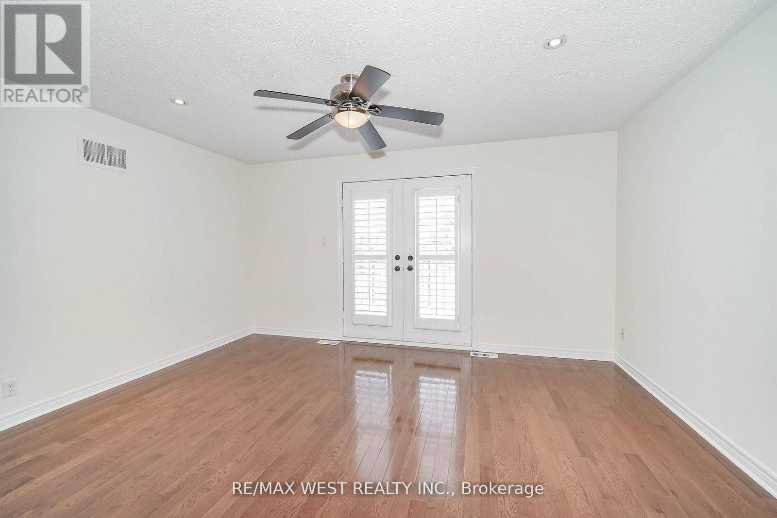 81 Woodview Drive, Pickering, Ontario  L1V 1L1 - Photo 29 - E13007092