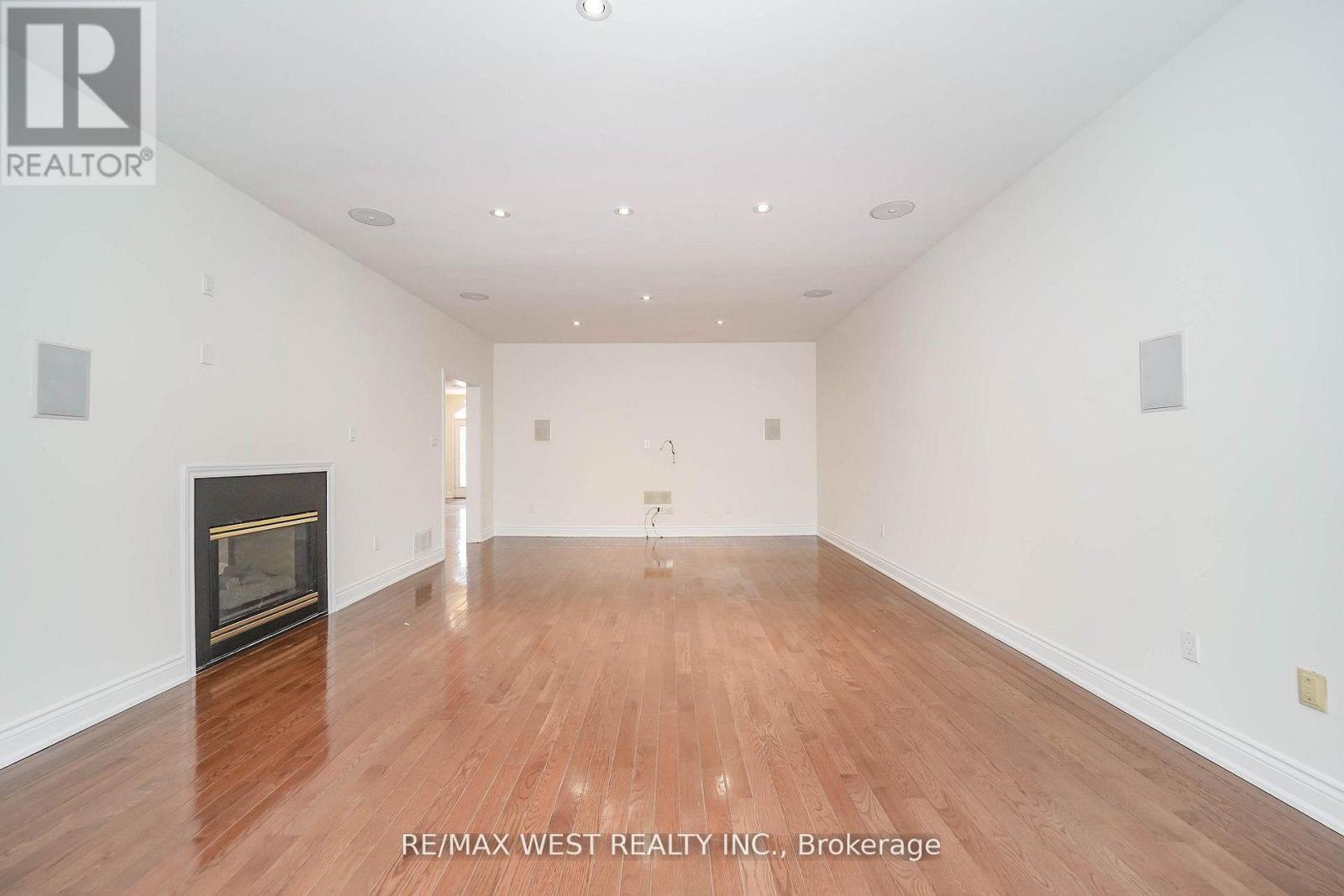 81 Woodview Drive, Pickering, Ontario  L1V 1L1 - Photo 22 - E13007092