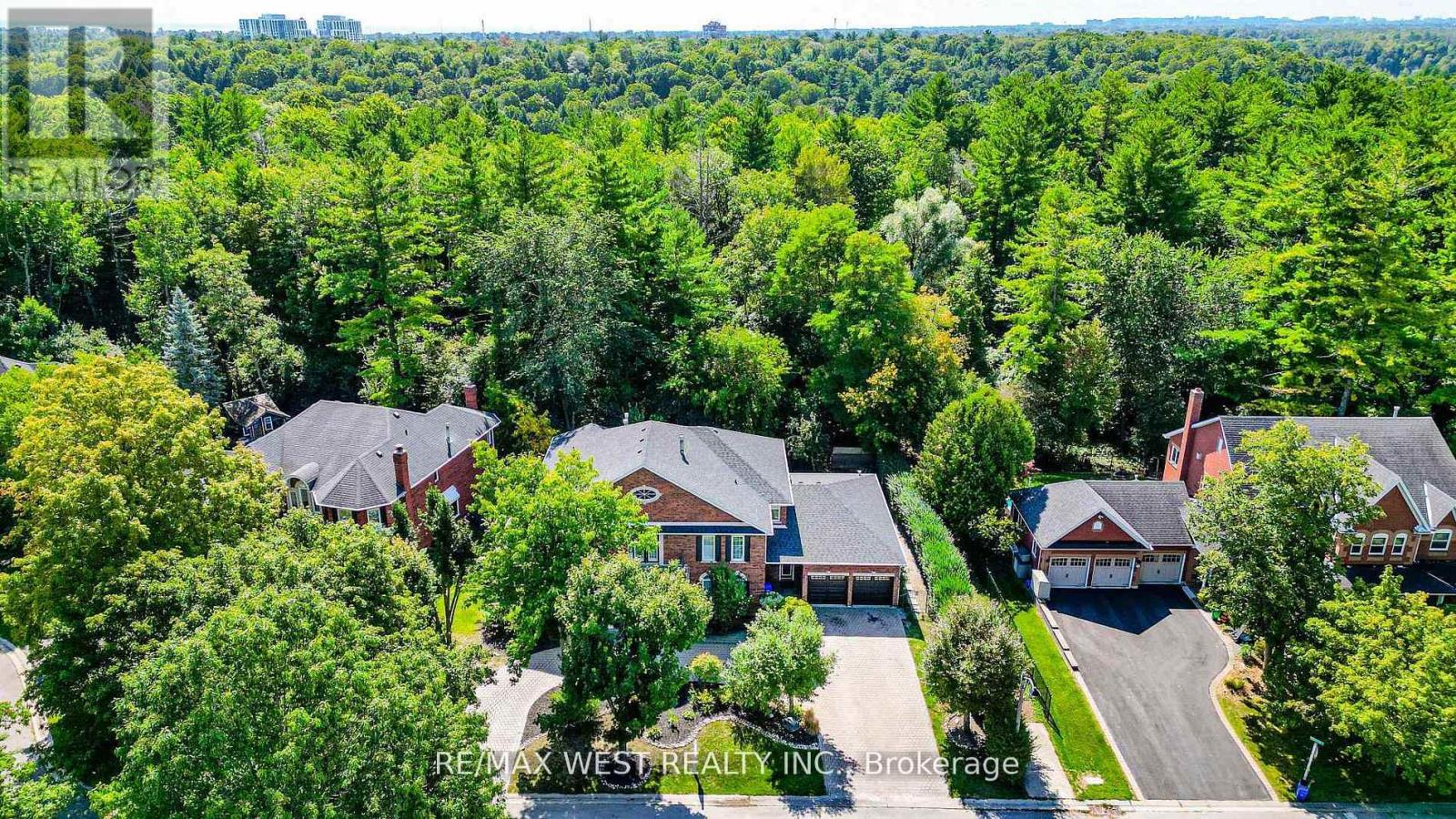 81 Woodview Drive, Pickering, Ontario  L1V 1L1 - Photo 42 - E13007092