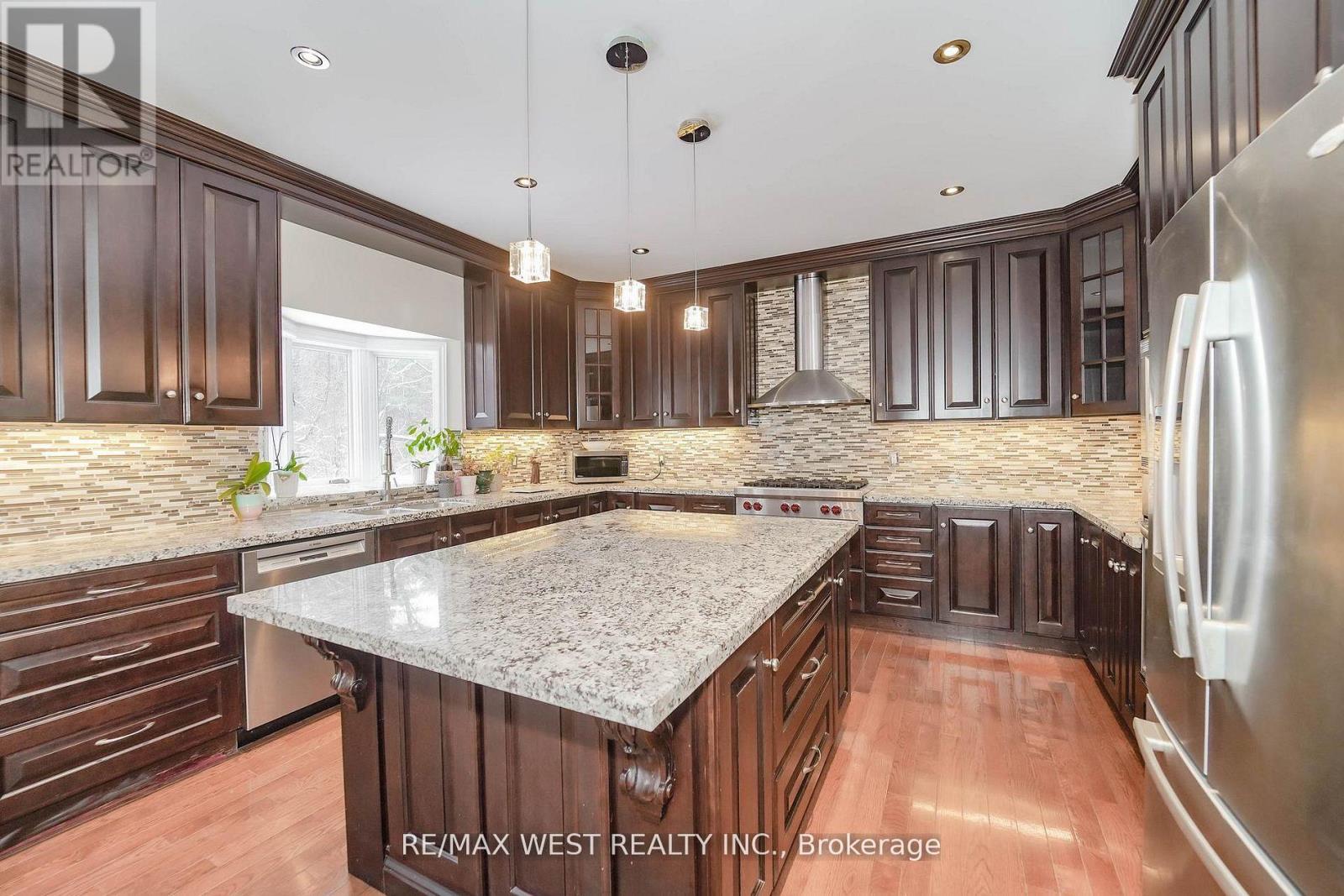 81 Woodview Drive, Pickering, Ontario  L1V 1L1 - Photo 18 - E13007092