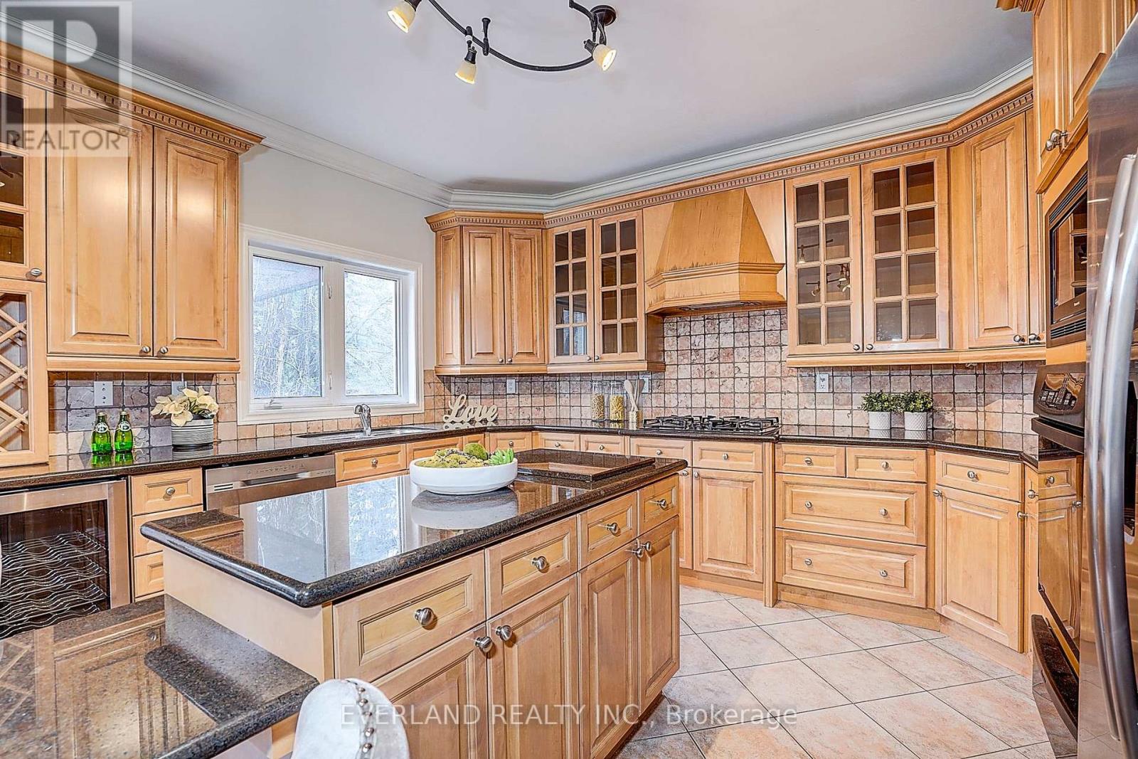 922 Best Circle, Newmarket, Ontario  L3X 2H8 - Photo 12 - N13010508