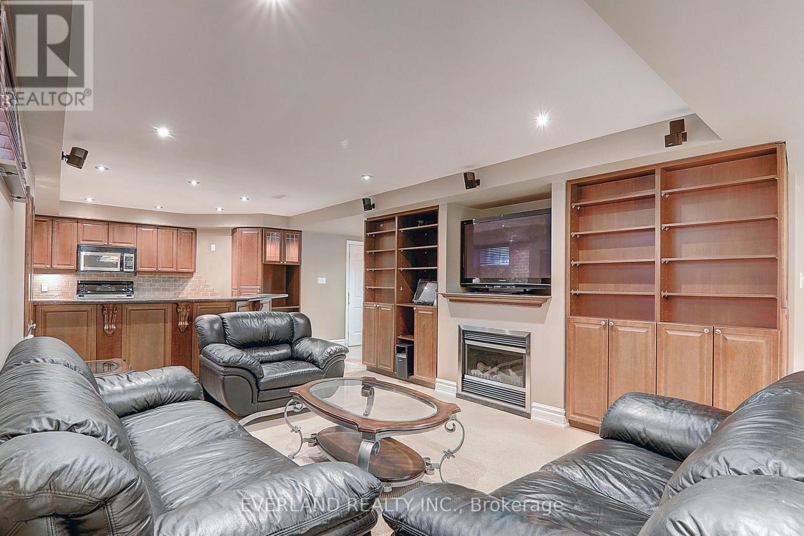 922 Best Circle, Newmarket, Ontario  L3X 2H8 - Photo 34 - N13010508