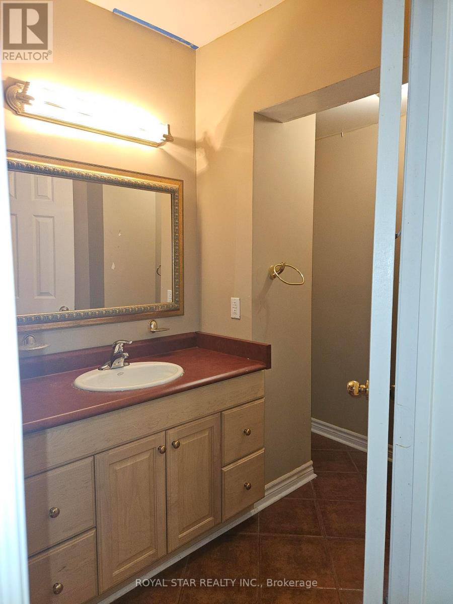 Bsmt - 2257 Manor Hill Drive, Mississauga, Ontario  L5M 5B8 - Photo 13 - W13003148