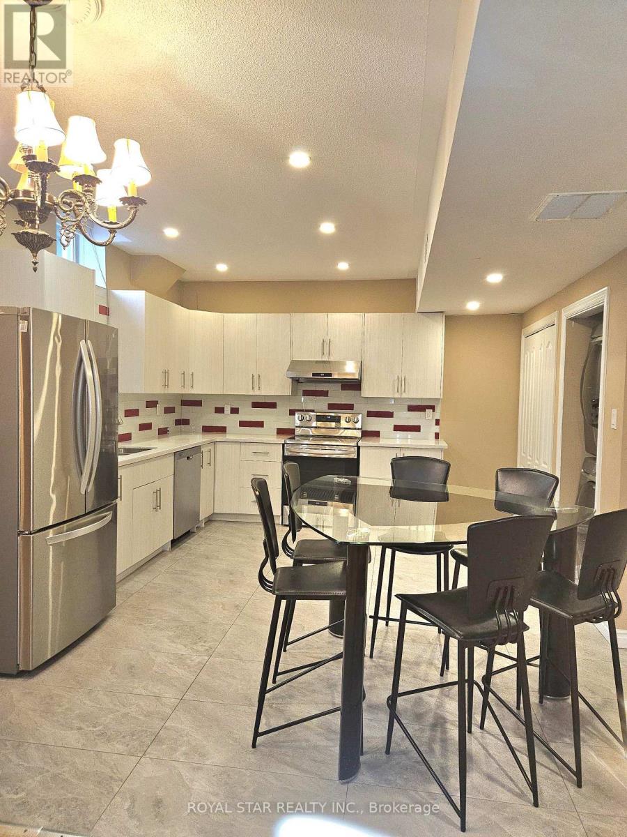 Bsmt - 2257 Manor Hill Drive, Mississauga, Ontario  L5M 5B8 - Photo 5 - W13003148