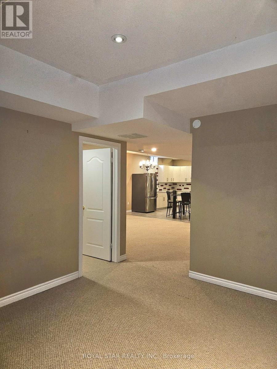 Bsmt - 2257 Manor Hill Drive, Mississauga, Ontario  L5M 5B8 - Photo 6 - W13003148