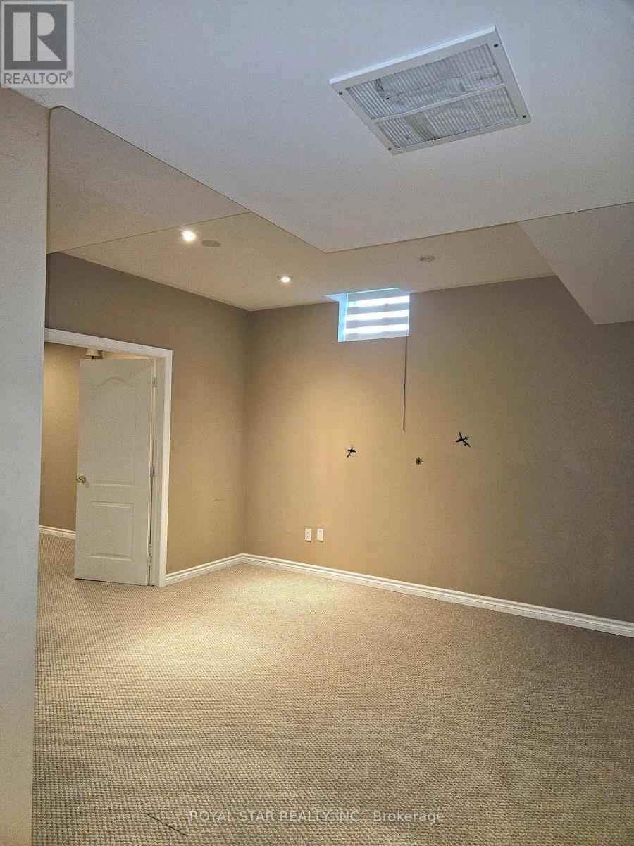 Bsmt - 2257 Manor Hill Drive, Mississauga, Ontario  L5M 5B8 - Photo 10 - W13003148