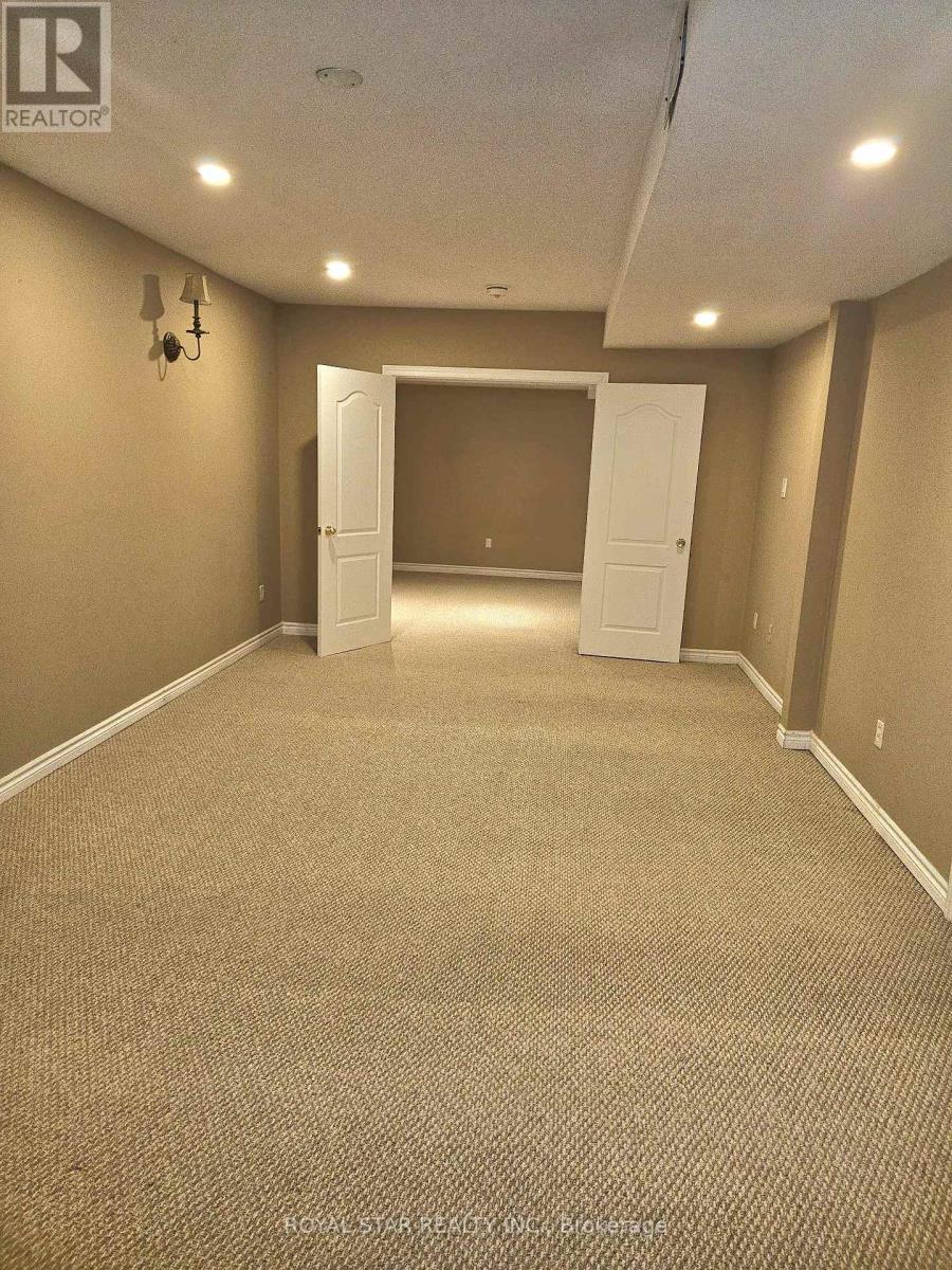 Bsmt - 2257 Manor Hill Drive, Mississauga, Ontario  L5M 5B8 - Photo 11 - W13003148