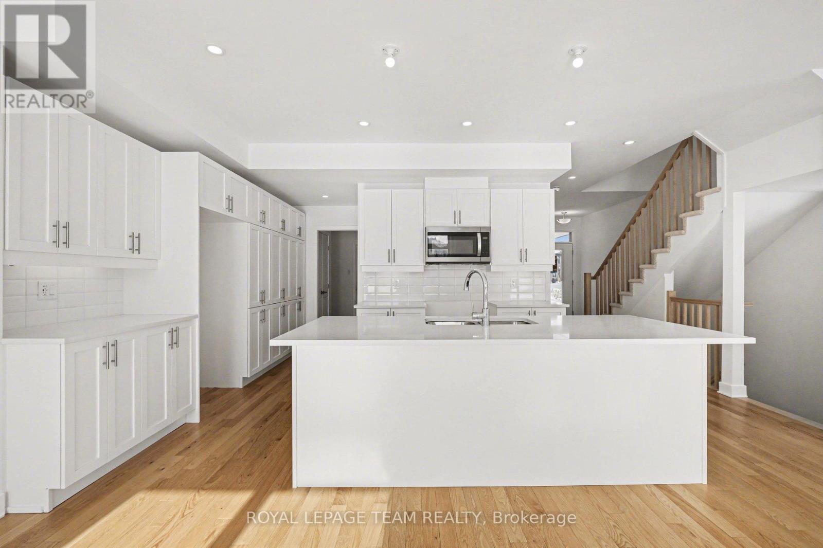 329 Whitham Crescent, North Grenville, Ontario  K0G 1J0 - Photo 13 - X12821756