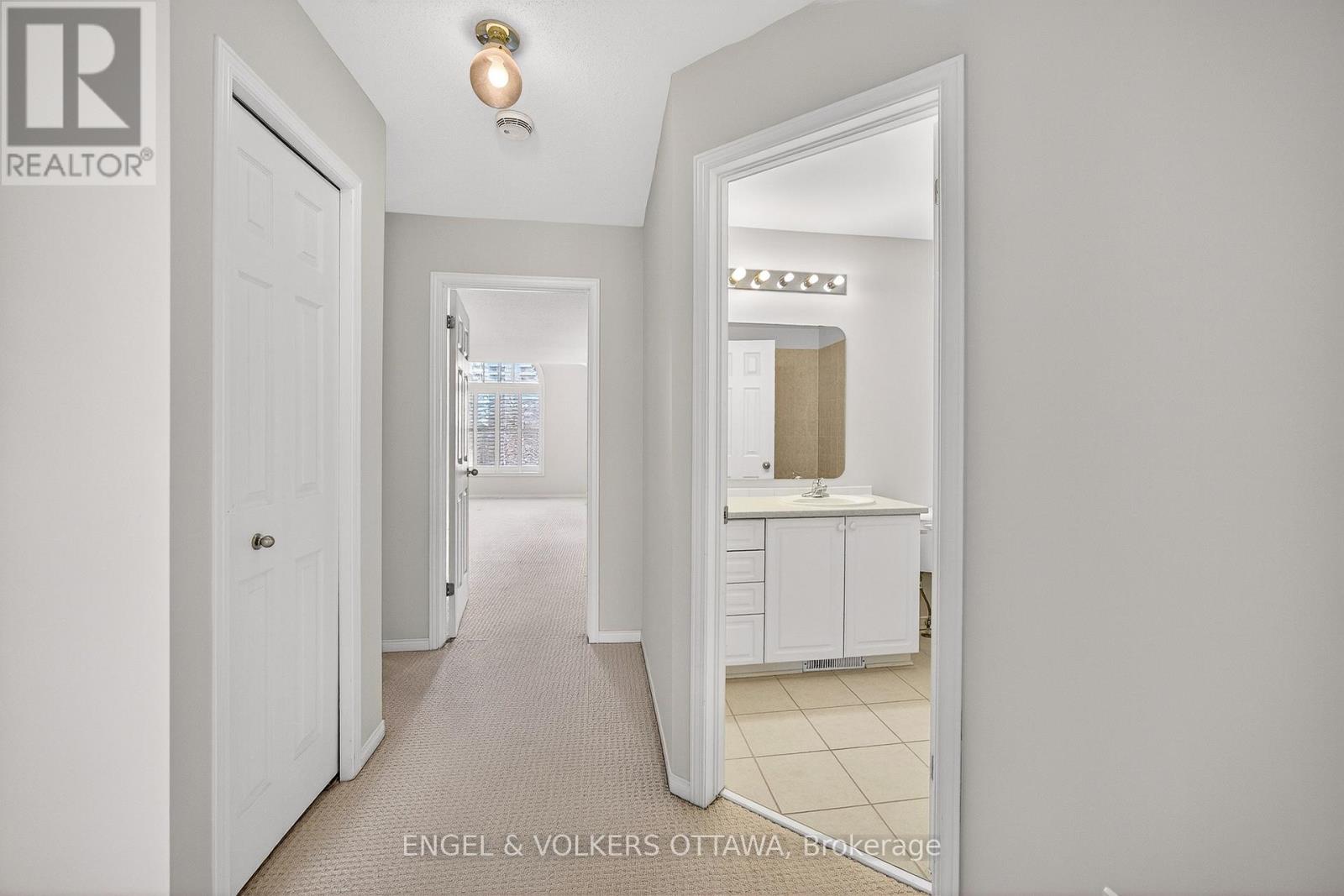 180 Lanark Avenue, Ottawa, Ontario  K1Z 1E5 - Photo 39 - X12901420