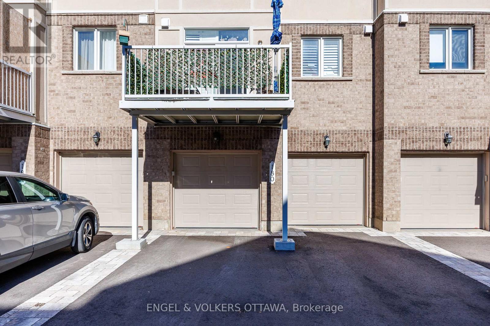 180 Lanark Avenue, Ottawa, Ontario  K1Z 1E5 - Photo 4 - X12901420