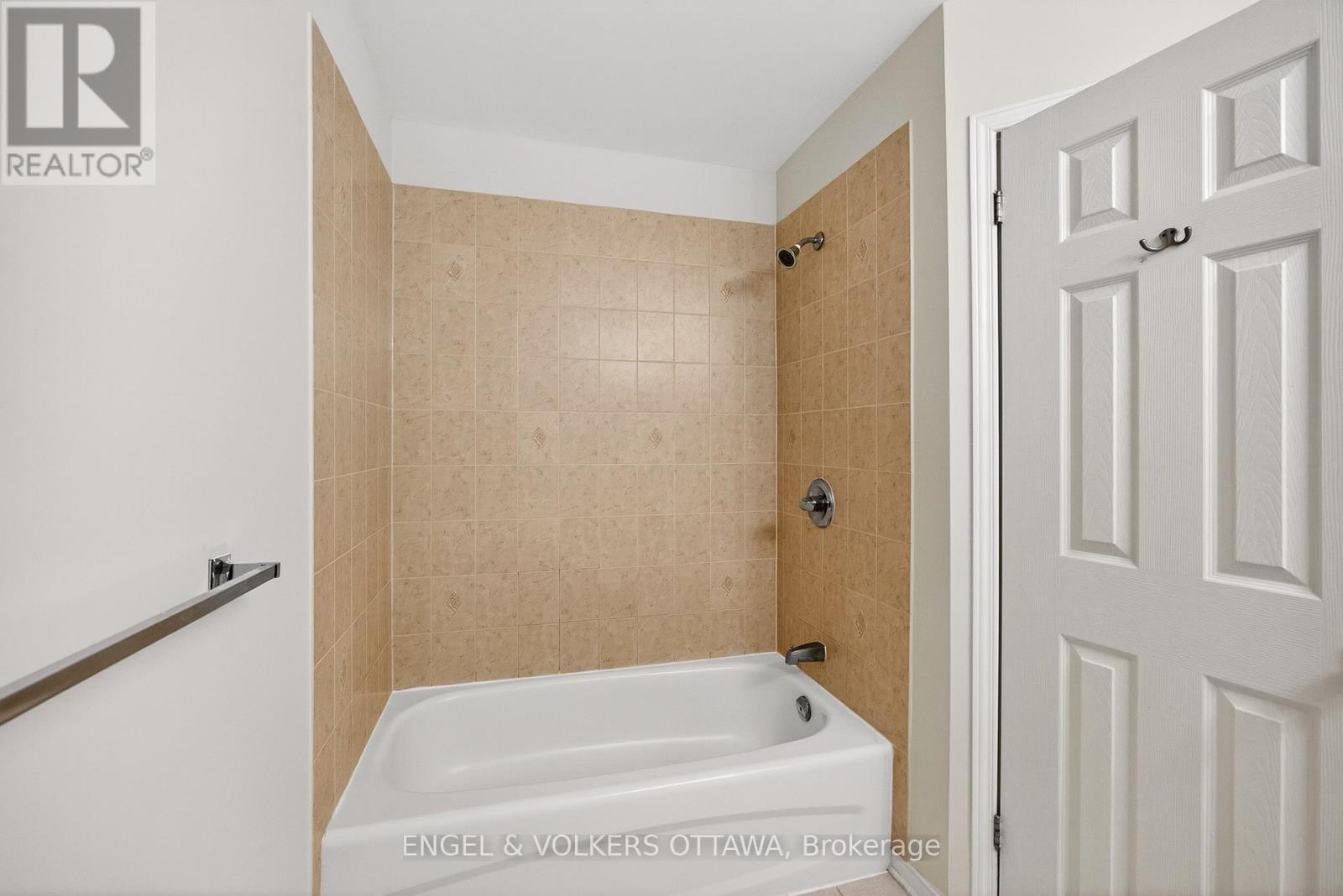 180 Lanark Avenue, Ottawa, Ontario  K1Z 1E5 - Photo 41 - X12901420