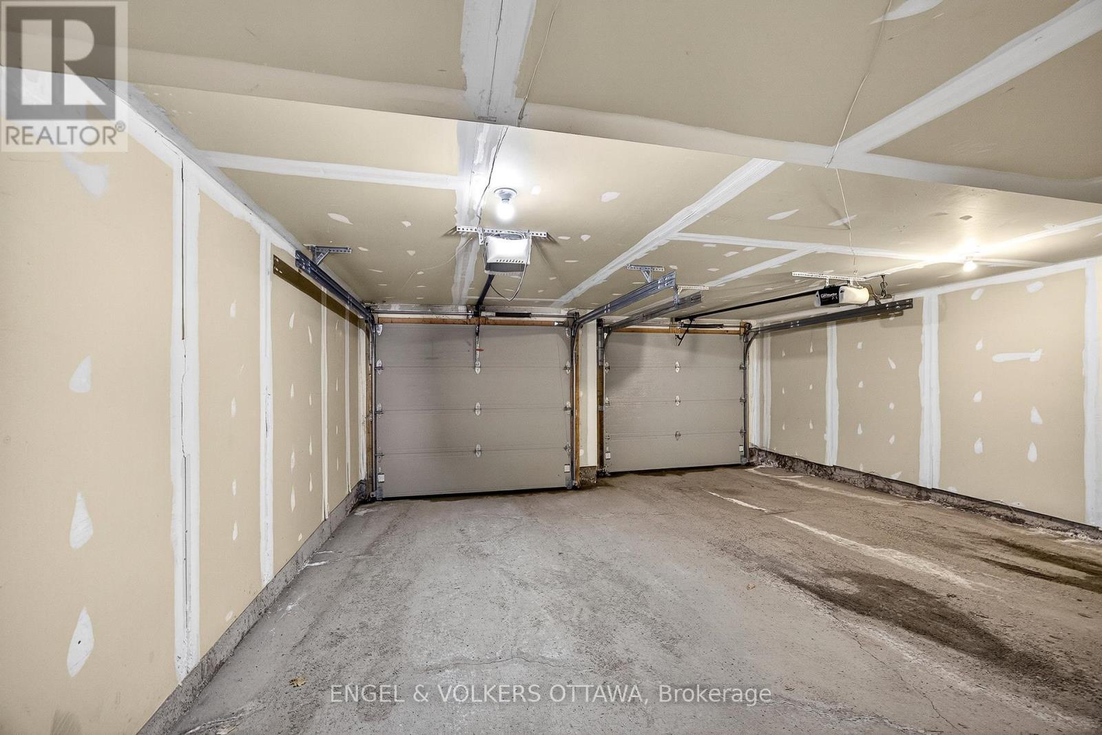 180 Lanark Avenue, Ottawa, Ontario  K1Z 1E5 - Photo 50 - X12901420