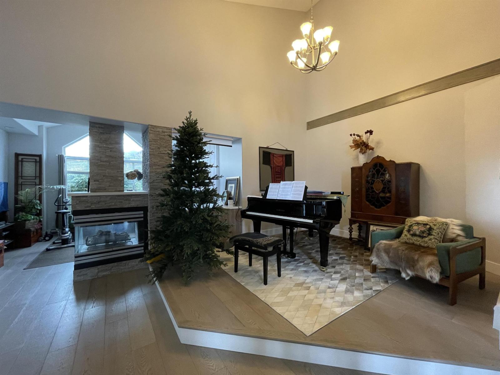 16995 104a Avenue, Surrey, British Columbia  V4N 3L9 - Photo 8 - R3111610