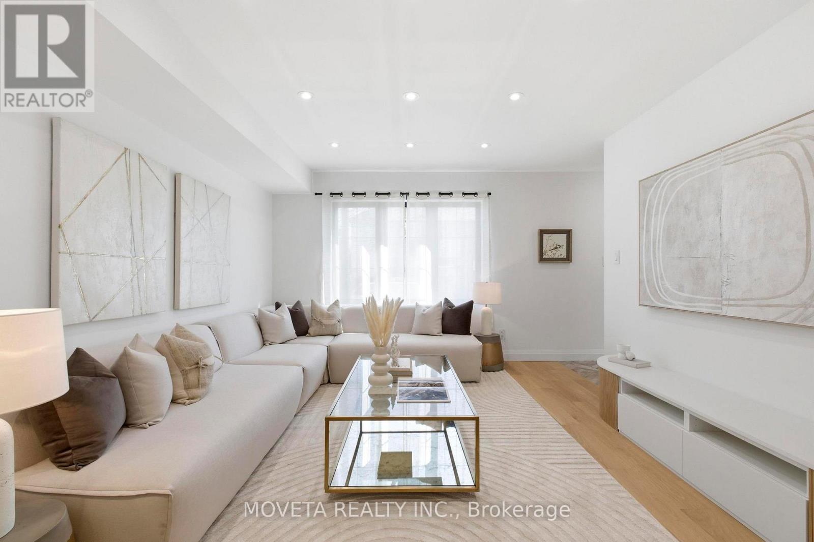 4 Mahoney Avenue, Toronto, Ontario  M6M 2H4 - Photo 10 - W13010812