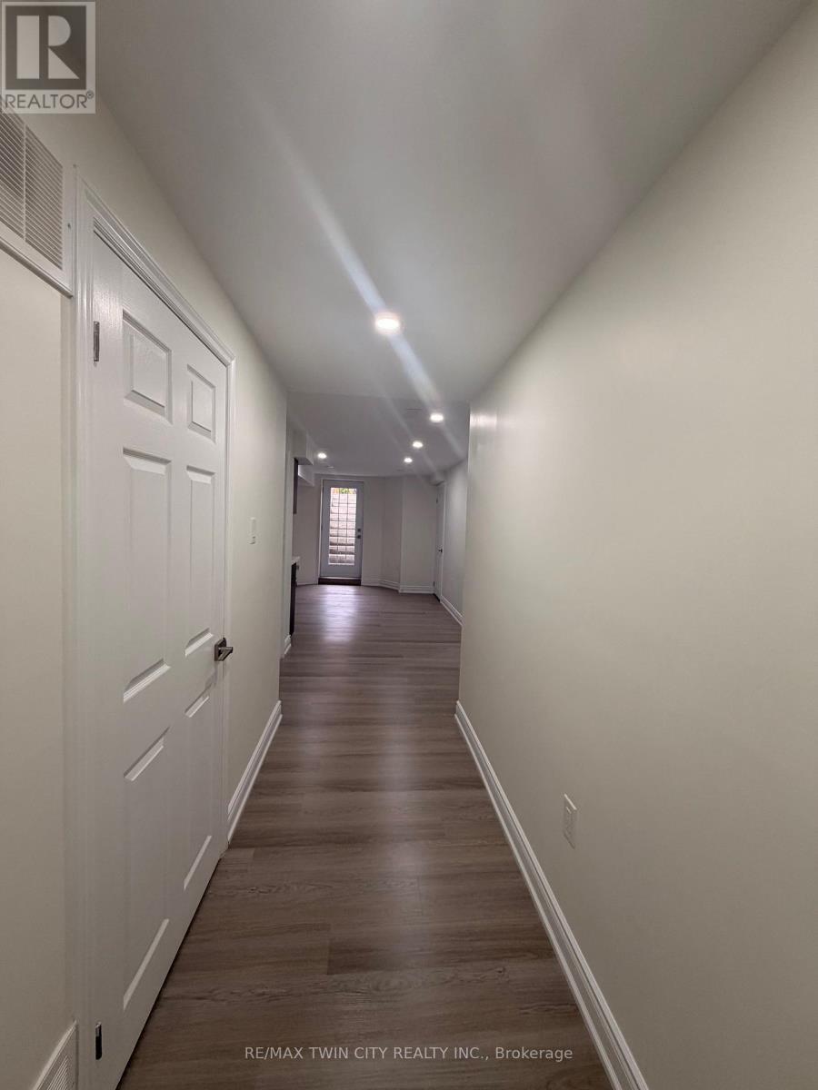 1- 420 Hincks Drive, Milton, Ontario  L9T 8T6 - Photo 3 - W13010818