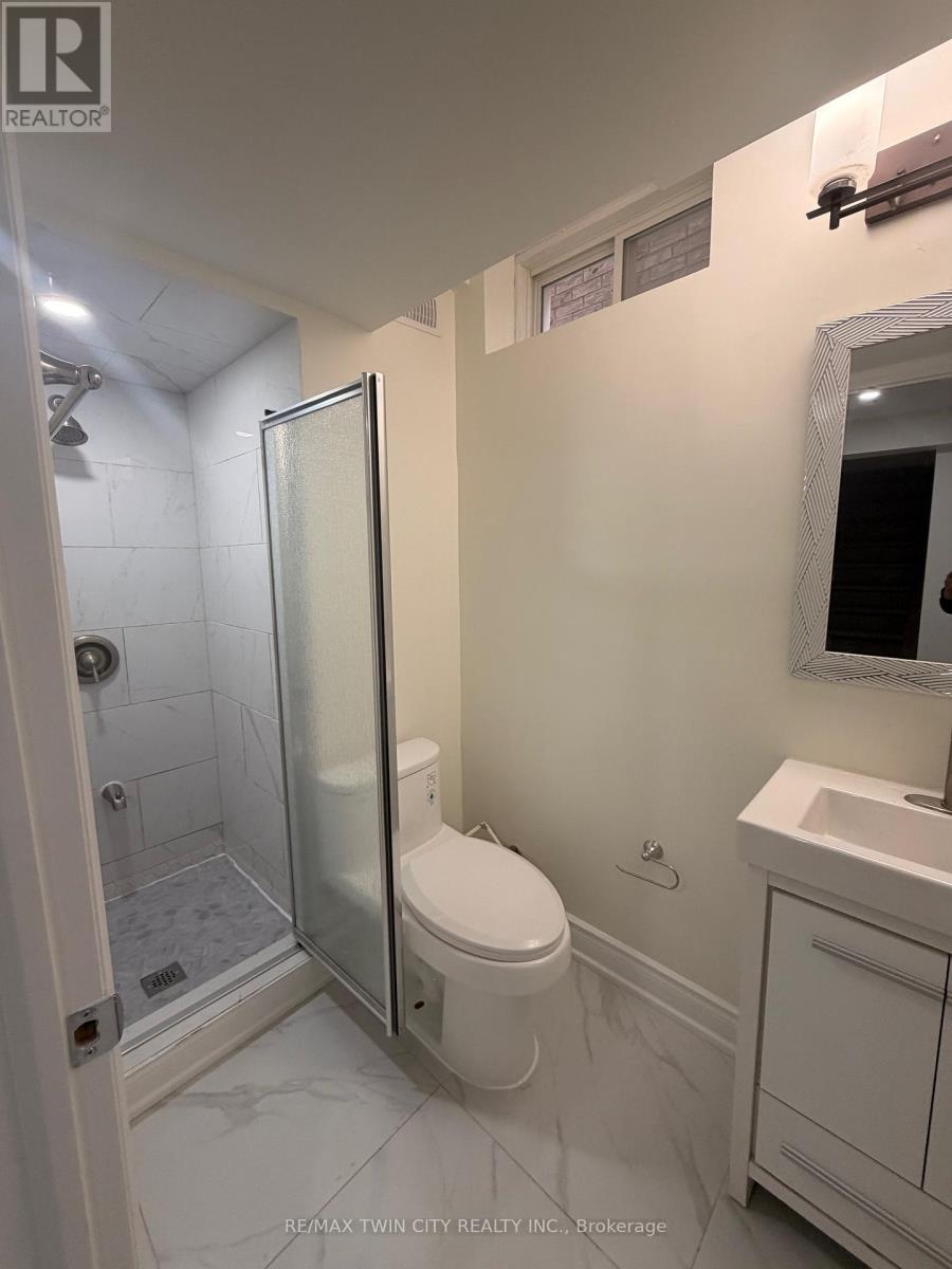 1- 420 Hincks Drive, Milton, Ontario  L9T 8T6 - Photo 8 - W13010818