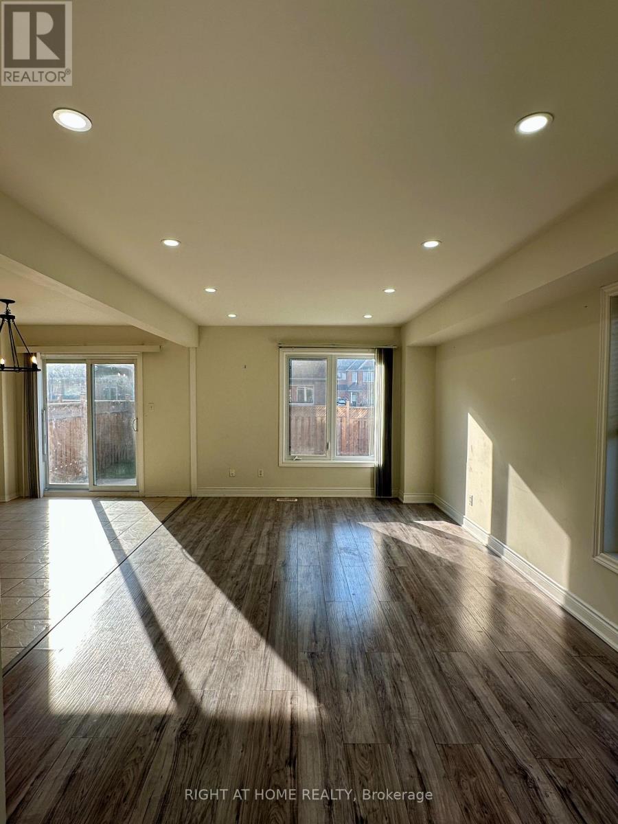 5950 Shelford Terrace, Mississauga, Ontario  L5M 6K3 - Photo 13 - W13010826