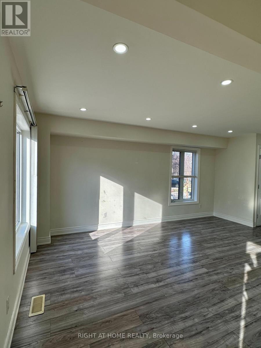 5950 Shelford Terrace, Mississauga, Ontario  L5M 6K3 - Photo 14 - W13010826