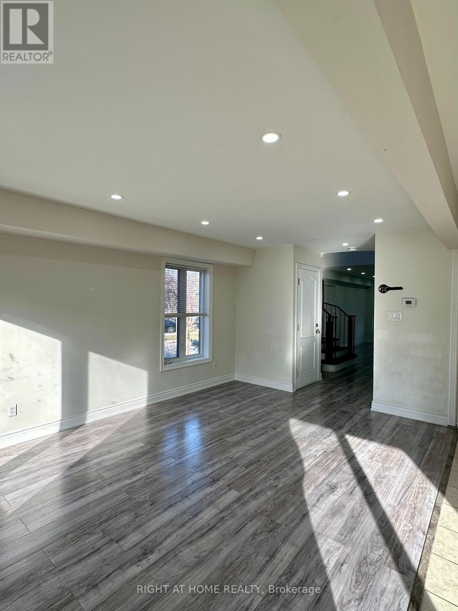 5950 Shelford Terrace, Mississauga, Ontario  L5M 6K3 - Photo 15 - W13010826