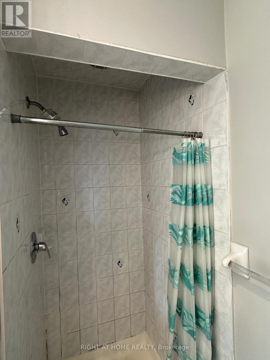 5950 Shelford Terrace, Mississauga, Ontario  L5M 6K3 - Photo 23 - W13010826