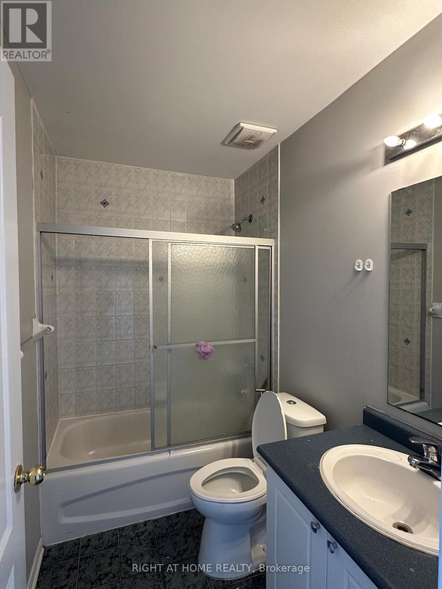 5950 Shelford Terrace, Mississauga, Ontario  L5M 6K3 - Photo 24 - W13010826