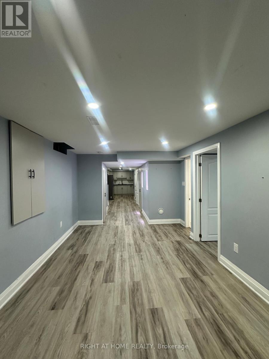 5950 Shelford Terrace, Mississauga, Ontario  L5M 6K3 - Photo 33 - W13010826