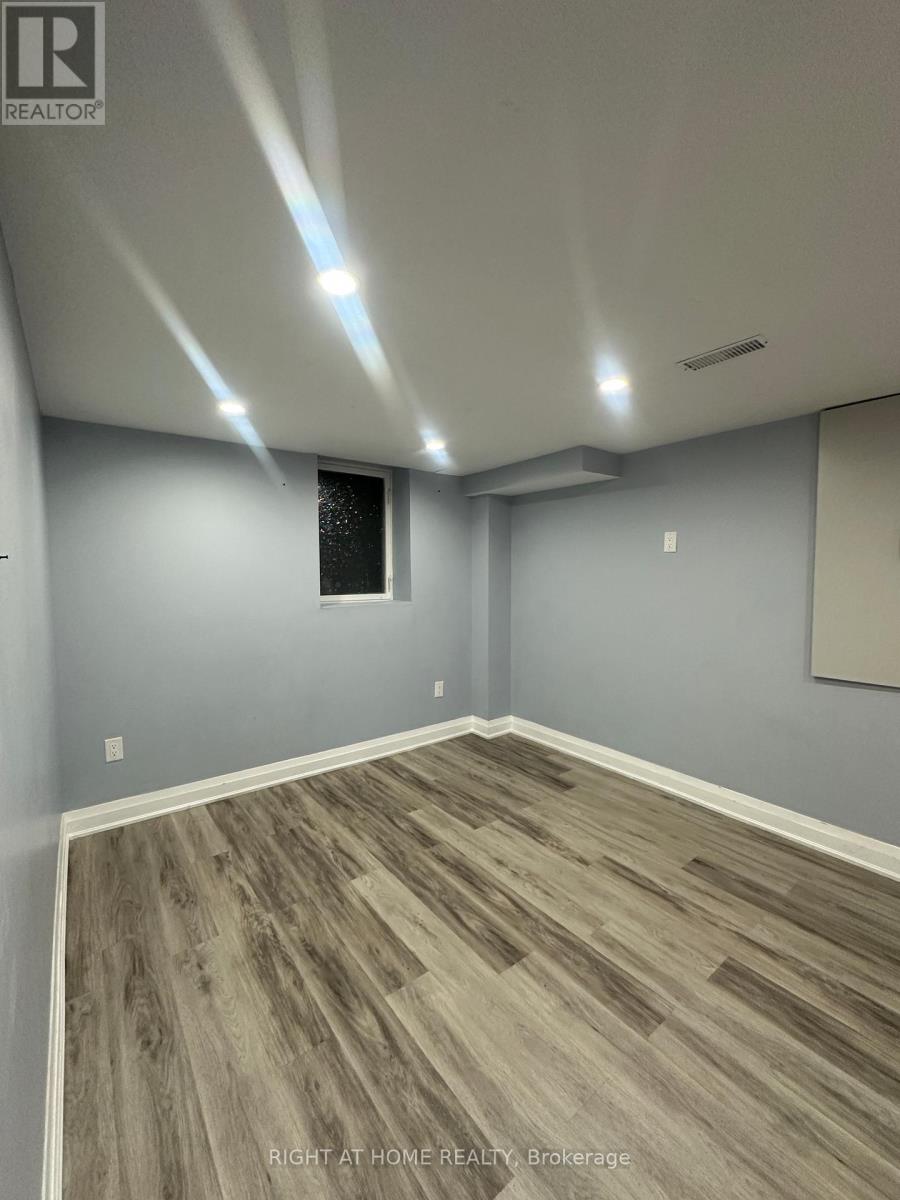 5950 Shelford Terrace, Mississauga, Ontario  L5M 6K3 - Photo 34 - W13010826