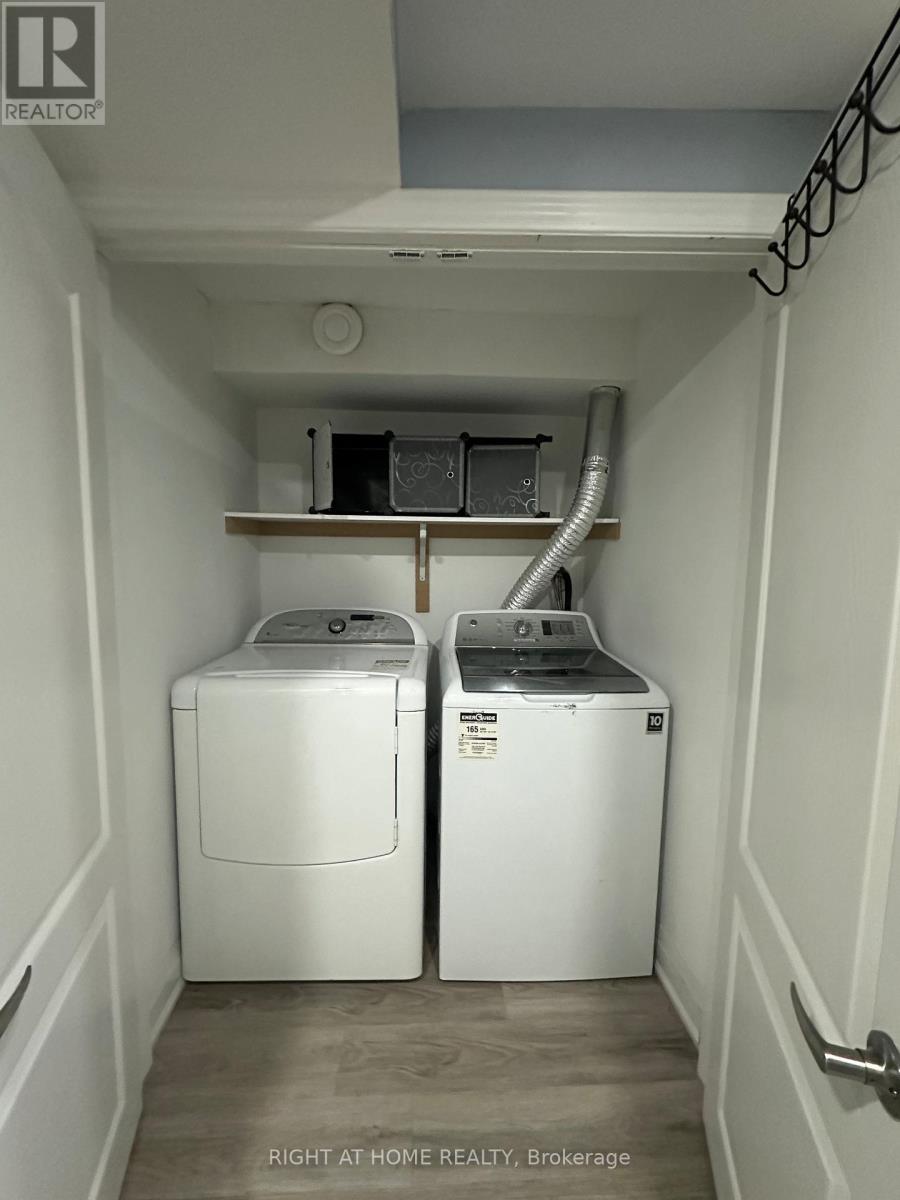 5950 Shelford Terrace, Mississauga, Ontario  L5M 6K3 - Photo 38 - W13010826