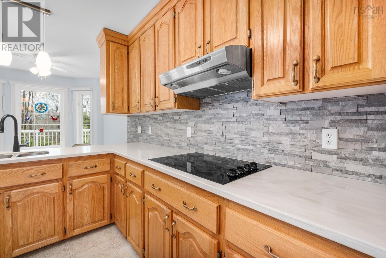 114 Mayfair Drive, Bridgewater, Nova Scotia  B4V 8W3 - Photo 5 - 202607723