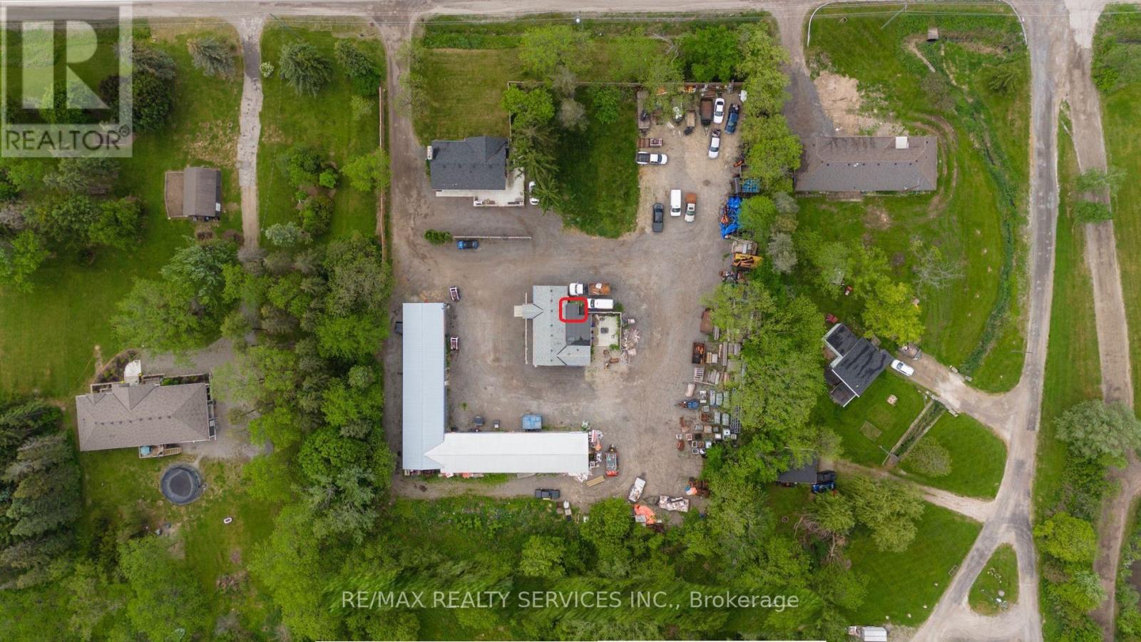 D - 698 6 HIGHWAY, hamilton, Ontario