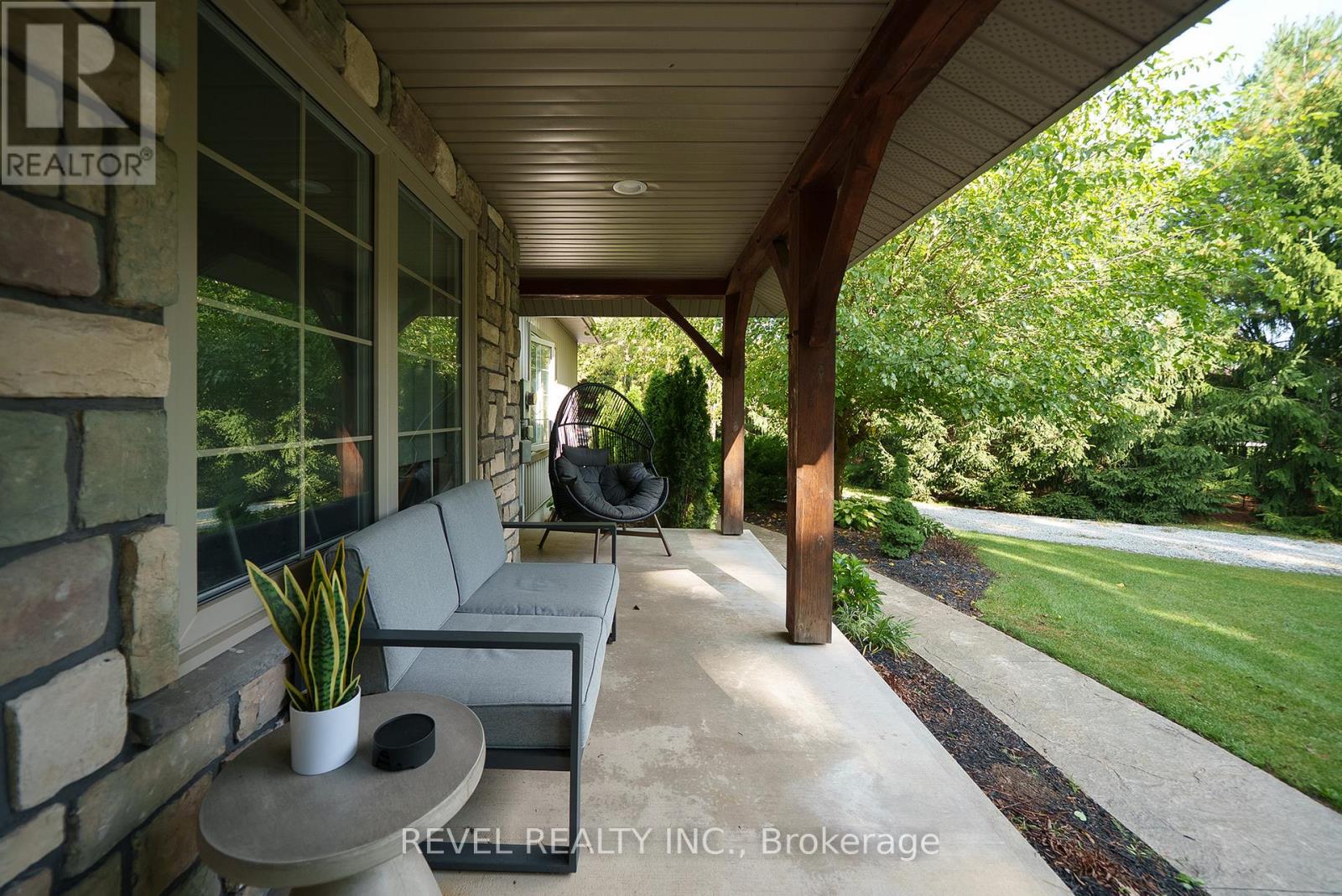 9 Michael's Lane, Tillsonburg, Ontario  N4G 4G9 - Photo 3 - X13010888